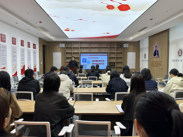 图2 通讯员全员参加.jpg
