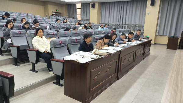 2各文科教研组长听课.jpg