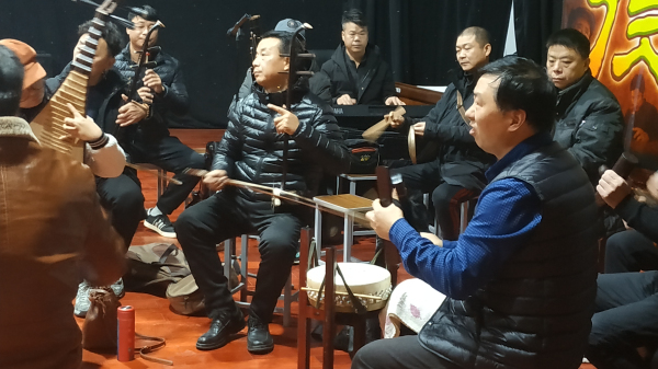 5投入的鼓乐班.jpg