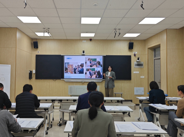 2 放在“赛场一展风采,检验课程教研落地成效”本段内.jpg
