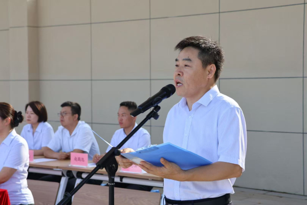 校党委副书记、校长张帆发言.jpg